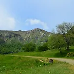 La Bonne Hotesse Chambon-sur-Lac