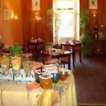 La Bonne Hotesse Hotel Chambon-sur-Lac