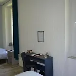 Hotel La Bonne Hotesse Chambon-sur-Lac