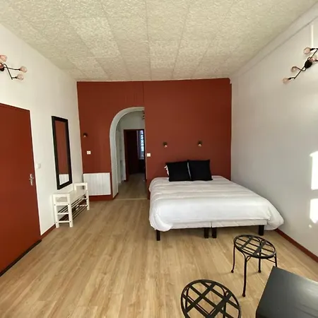 La Bonne Hotesse Chambon-sur-Lac