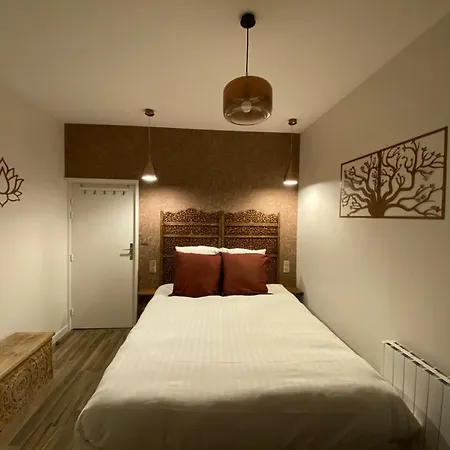 La Bonne Hôtesse Hotel Chambon-sur-Lac