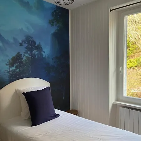 La Bonne Hotesse Chambon-sur-Lac