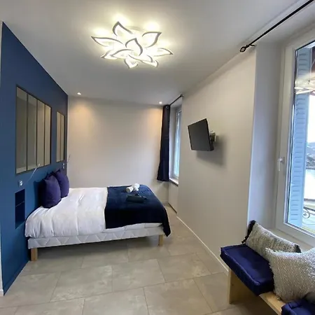 La Bonne Hotesse Шамбон-сюр-Лак