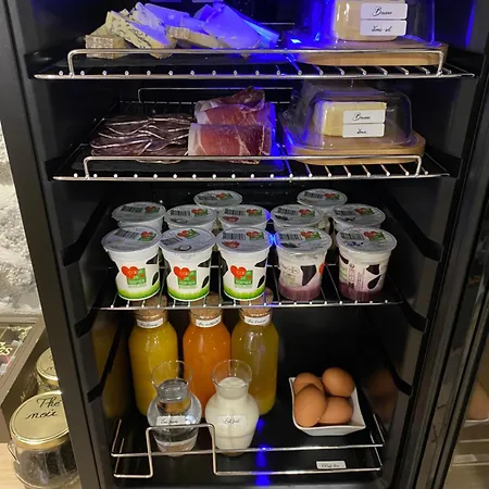 Отель La Bonne Hotesse