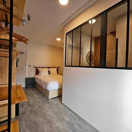 La Bonne Hôtesse 3* Chambon-sur-Lac