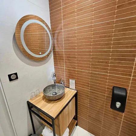 Hotel La Bonne Hôtesse 3*