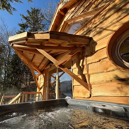 Отель La Bonne Hotesse