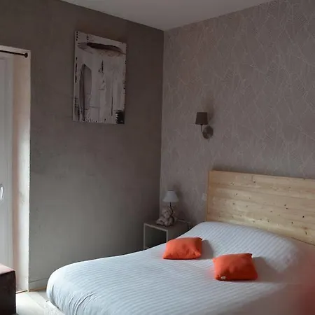 Hotel La Bonne Hotesse Chambon-sur-Lac