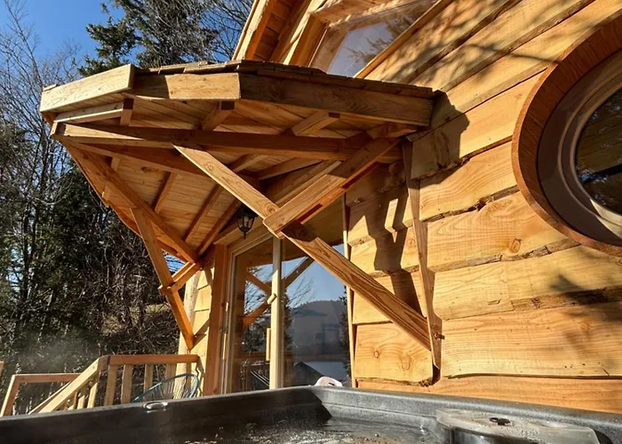 Отель La Bonne Hotesse