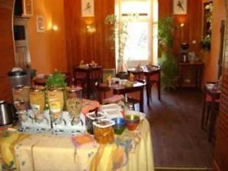 La Bonne Hotesse Hotel Chambon-sur-Lac